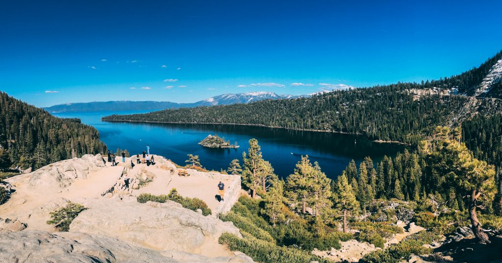 Panoramaansicht des Lake Tahoe in den USA